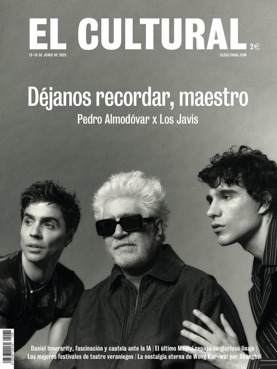 Javier Ambrossi, Pedro Almodóvar y Javier Calvo en la portada de El Cultural, con motivo del próximo estreno de la serie documental "Pedro x Javis".