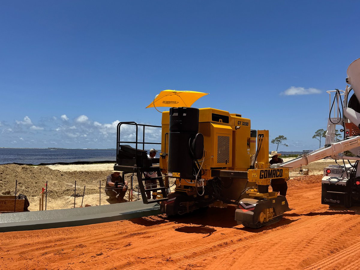 A GOMACO GT-3200 is pouring curb and gutter on a new development project in the Woodlawn Beach community on Santa Rosa Sound in Santa Rosa County, Florida.
📷- Rodney Harper, GOMACO Corporation
#GOMACO #PaveWithPride #Concrete