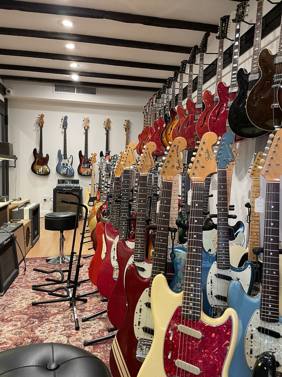 Finding Butterflies® (@_butterflymusic) on Twitter photo So many guitars, so little time. 💕🙌 🎶 #NYC #guitars #findingbutterfliesmusic So many guitars, so little time. 💕🙌 🎶 #NYC #guitars #findingbutterfliesmusic
