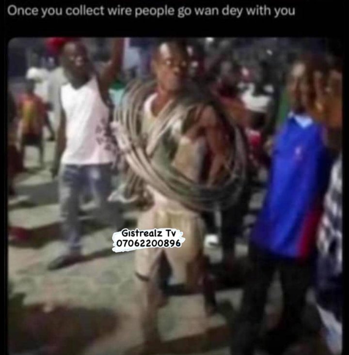 Pennywise_SBVG's tweet image. Na WIRE matter dey sup now, find herein attached the most relatable wire memes.
Anyways, join Sparkchain
Sounds like a great opportunity! And while you&apos;re submitting, did you know with #SparkChainAI, you could earn $SOL from your unused internet bandwidth? Join in on the fun!