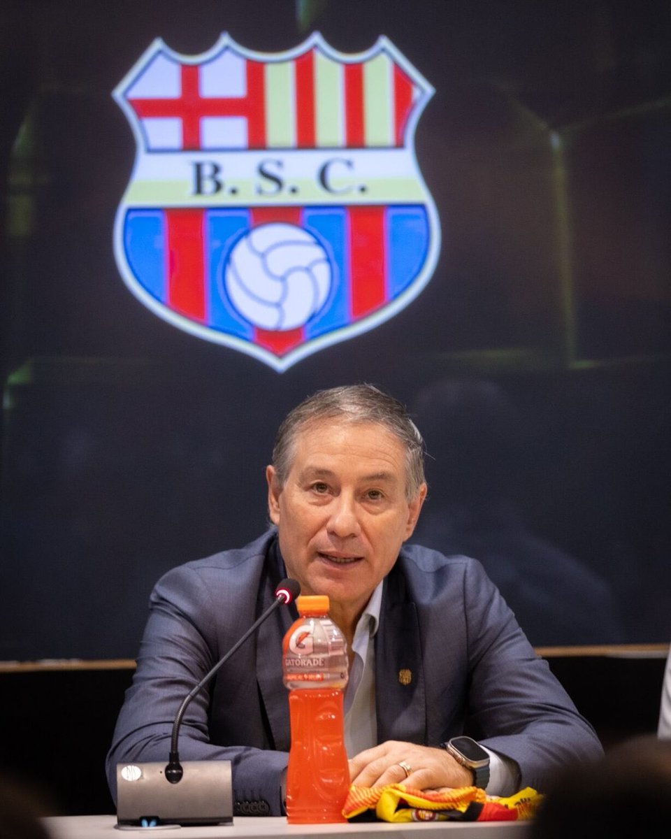 chapovargasj's tweet photo. Los 3 fueron ratificados por el presidente en su momento.
Los 3 salieron de Barcelona semanas después de esa ratificación.
Equivocarse 3 veces y de la misma manera, significa que algo mal estás haciendo…
#Barcelona #Vistony #Castillo https://t.co/j6GrxSDLbq