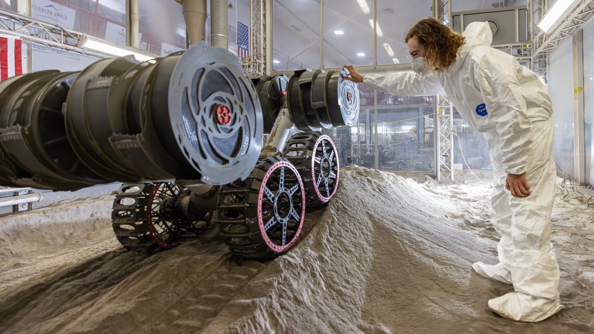 NASA is getting serious about Moon mining ⛏️

This is #RASSOR—a prototype robot testing how we might