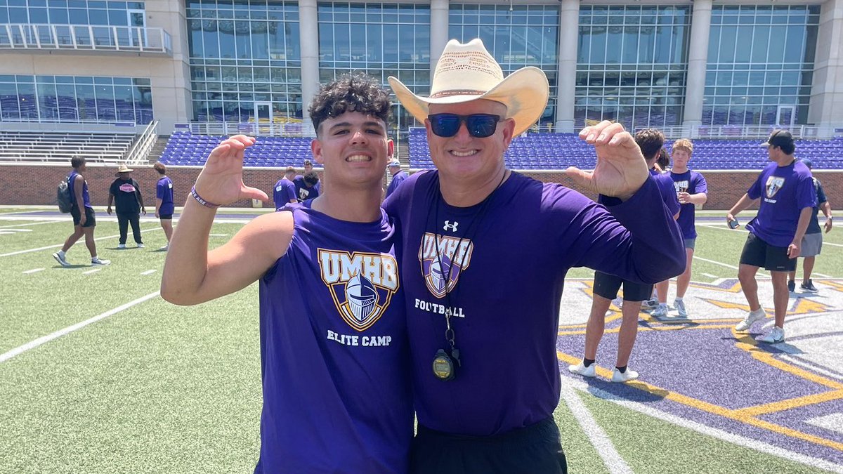 Six Star Football | PLUS+ (@sixstarfootball) on Twitter photo MARY HARDIN BAYLOR PROSPECT CAMP COVERAGE | Rushers on the attack
📍June 2🗓️Belton, TX
From big speed to agility with hands RBs impress at UMHB camp
📖Scouting Reports + Standouts
STORY: ▶️sixstarfootball.com/article/event-…
<a href="/CTCSLions2026/">Austin Evans</a> <a href="/Garet_Gonzales/">garet</a> <a href="/bola_Ogunwuyi/">Bola Ogunwuyi</a> <a href="/jc_mtz_II/">Jc Martinez II</a> MARY HARDIN BAYLOR PROSPECT CAMP COVERAGE | Rushers on the attack
📍June 2🗓️Belton, TX
From big speed to agility with hands RBs impress at UMHB camp
📖Scouting Reports + Standouts
STORY: ▶️sixstarfootball.com/article/event-…
<a href="/CTCSLions2026/">Austin Evans</a> <a href="/Garet_Gonzales/">garet</a> <a href="/bola_Ogunwuyi/">Bola Ogunwuyi</a> <a href="/jc_mtz_II/">Jc Martinez II</a>