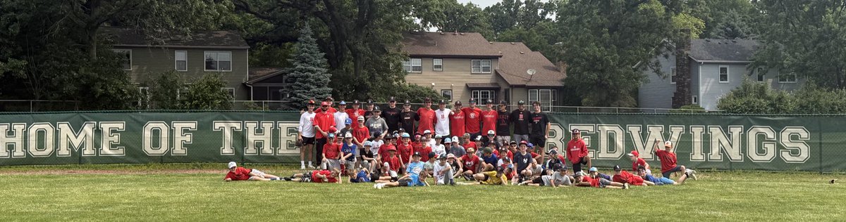 That’s a wrap for week 1 of Youth Camp! Still plenty of time to register for week 2 at gobound.com/il/schools/ben… 
#Wings