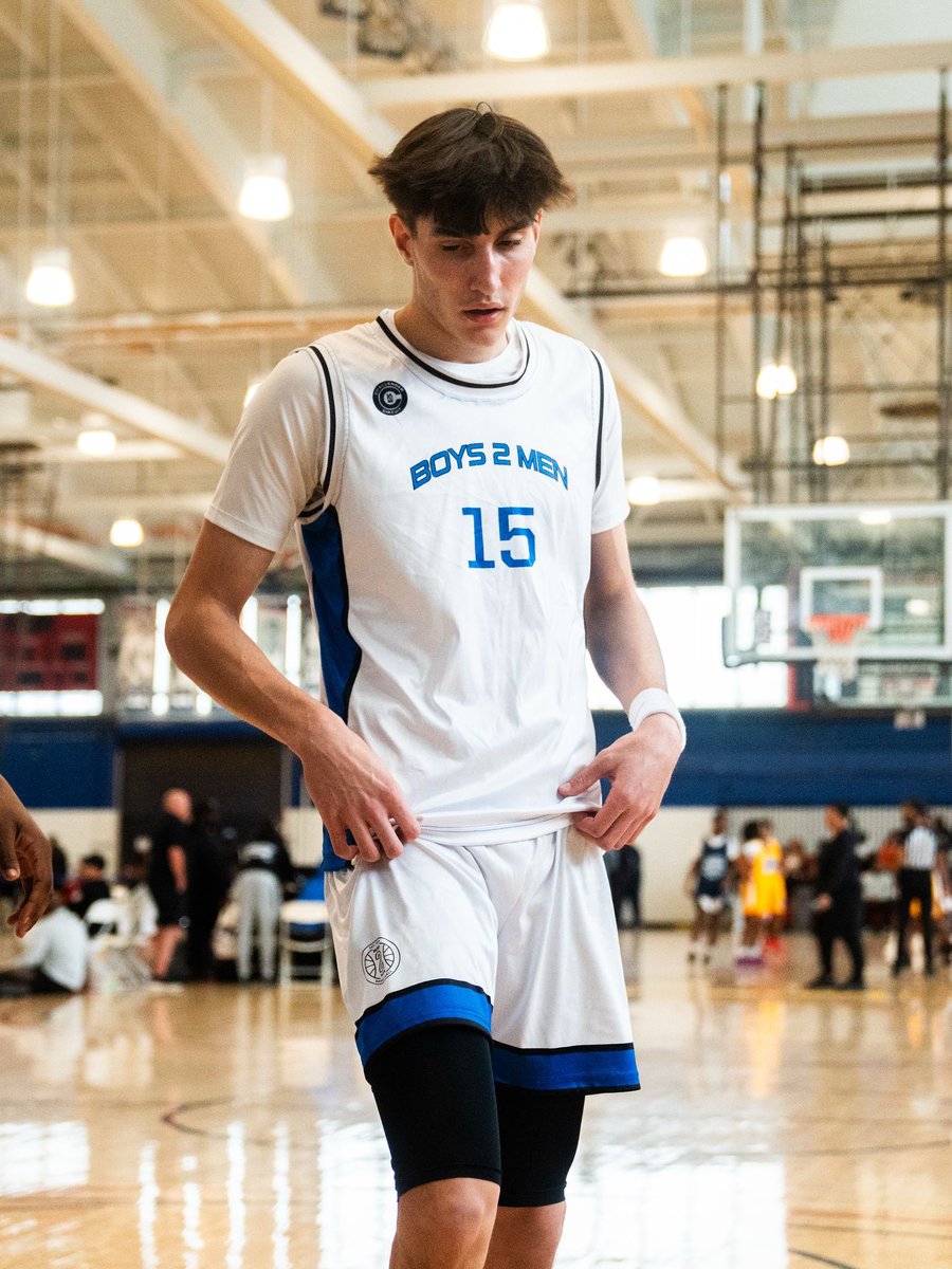 Boys2Men tweet media