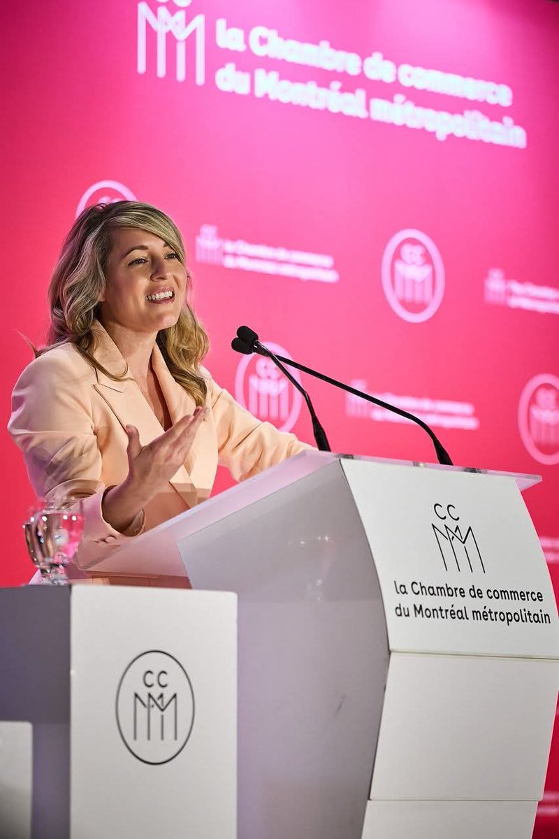 Fabiennecolas's tweet image. A pleasure reconnecting with Minister @melaniejoly after her impactful keynote @ Chambre de commerce de Montréal.
Her message outlining her priorities as Minister of Industry was reassuring for our economy & cultural sectors. Hosted by Isabelle Dessureault, CEO of the Chamber.