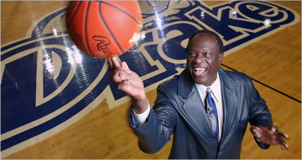 TuckerV03's tweet photo. On behalf of myself, @etzama22 and everyone who loves @DrakeUniversity, congratulations to this  @DrakeBulldogsMB LEGEND and Iowa broadcasting ICON, on his induction into the Broadcasters Hall of Fame today! https://t.co/yvEQb7hQRt