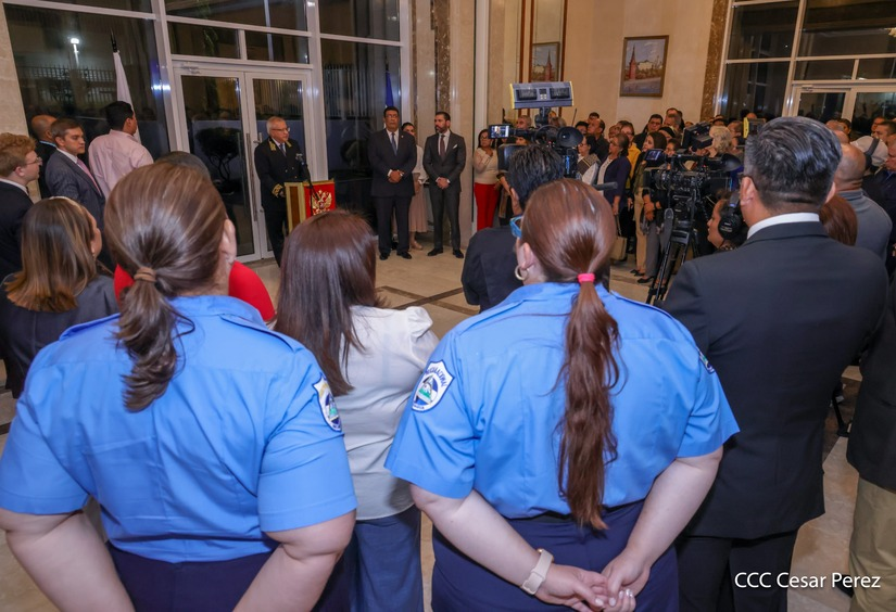 por invitación del Excmo. Sr. Mikhail Ledenev asistió la Embajada conjuntamente con el cuerpo diplomático y Autoridades Nicaragüenses a la celebración por el día de Rusia