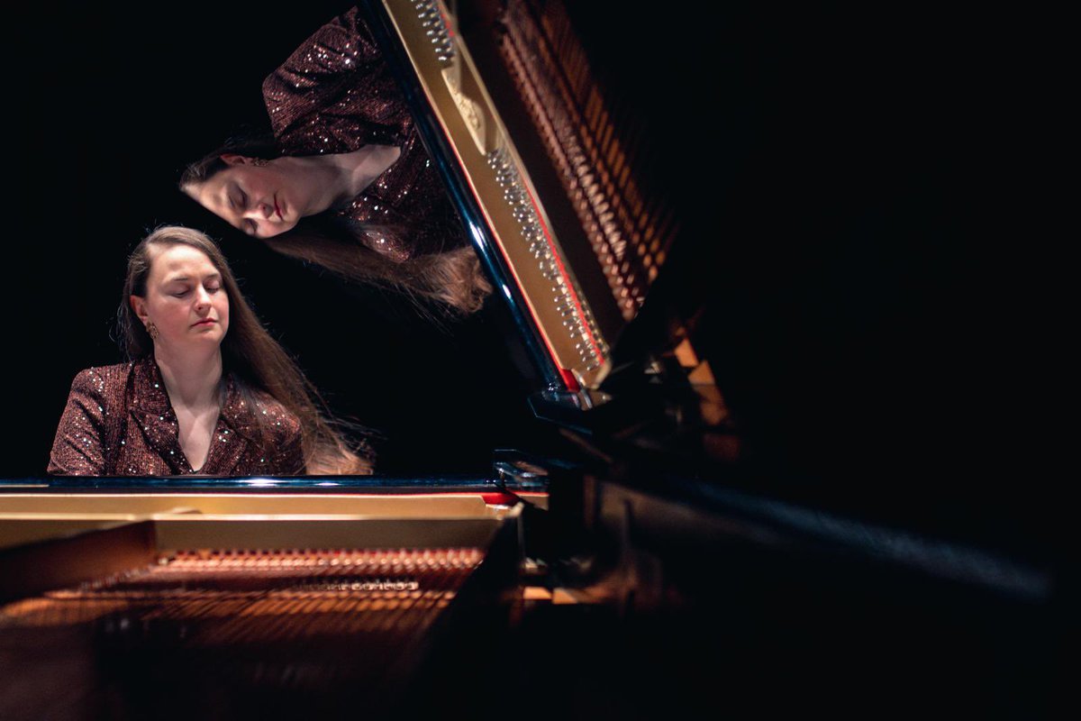 LaFarreRozada's tweet photo. So excited for my debut in #malta🇲🇹 next week at the Victoria International Arts Festival! 🎶🤩🤩
👉 https://t.co/6BVl7J2bYn
#piano #recital #debut 🎹
#komitas #nenov #debussy #chebotarian @oferbenamots #amiryan #stanchinsky #victoria #gozo #gozomalta #gozoisland #malta https://t.co/swWQD4anN5
