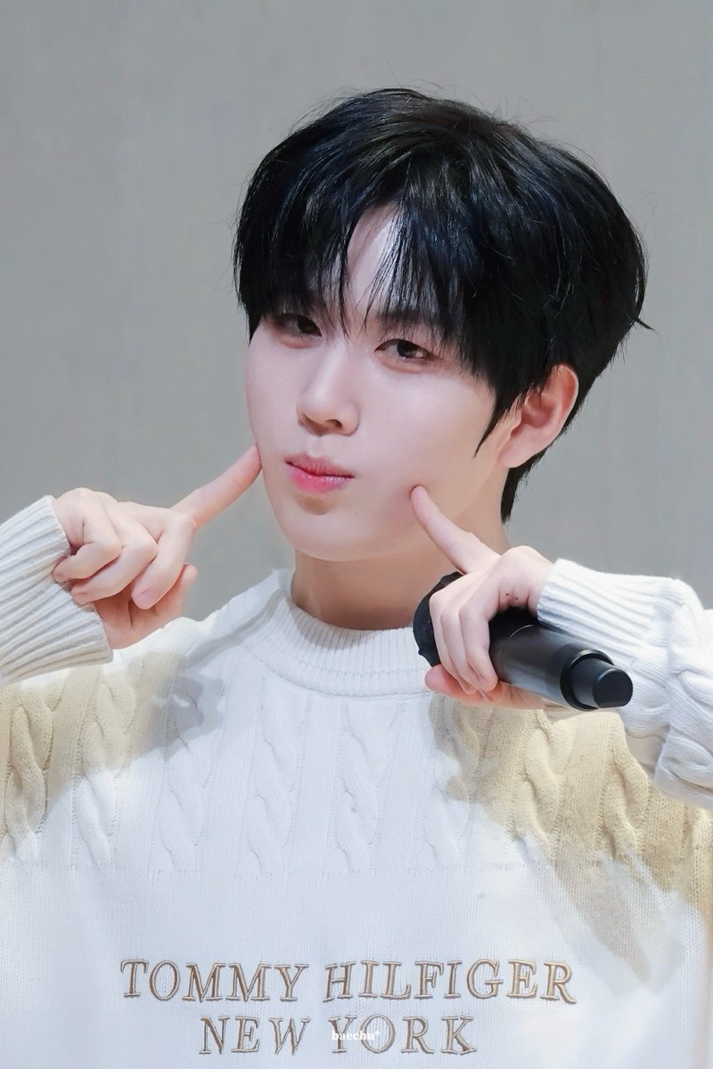 chilsamzzang's tweet photo. #BAE173 #영서 #YOUNGSEO
#엘스가아끼는영서_생일축하해 https://t.co/CTANhDNQK1