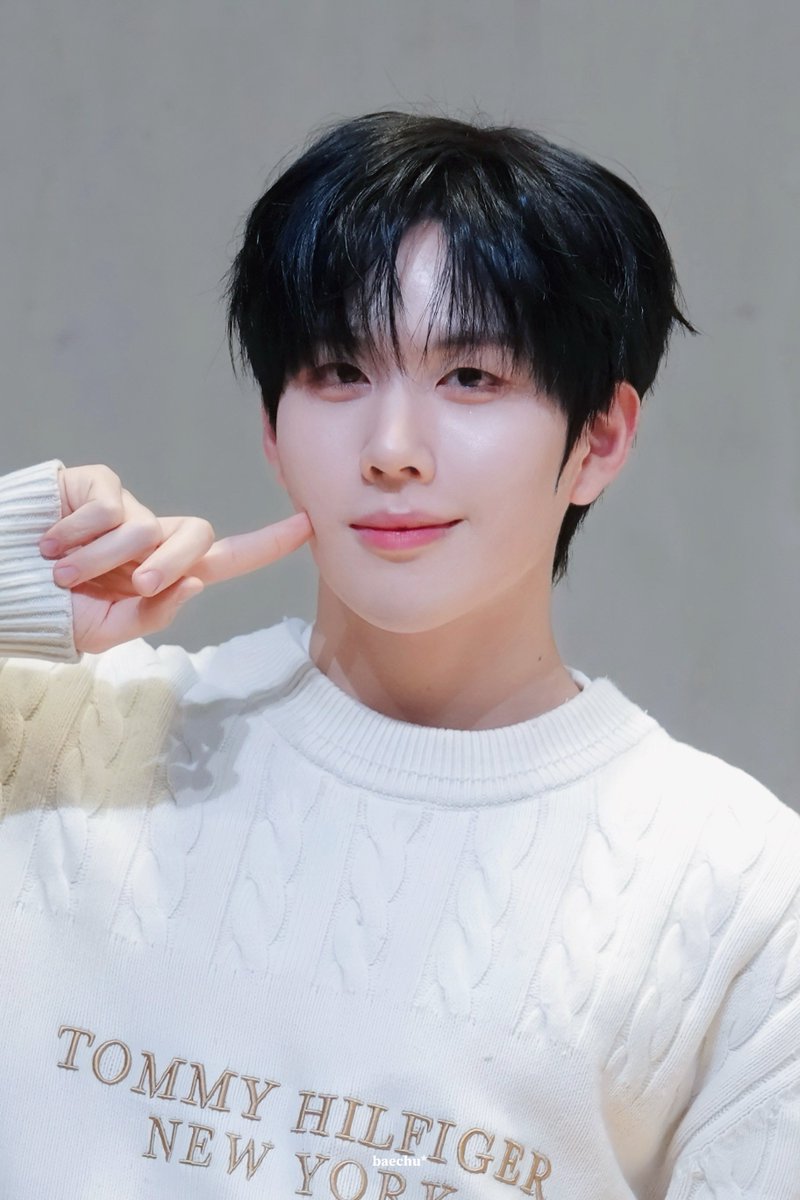 chilsamzzang's tweet photo. #BAE173 #영서 #YOUNGSEO
#엘스가아끼는영서_생일축하해 https://t.co/CTANhDNQK1