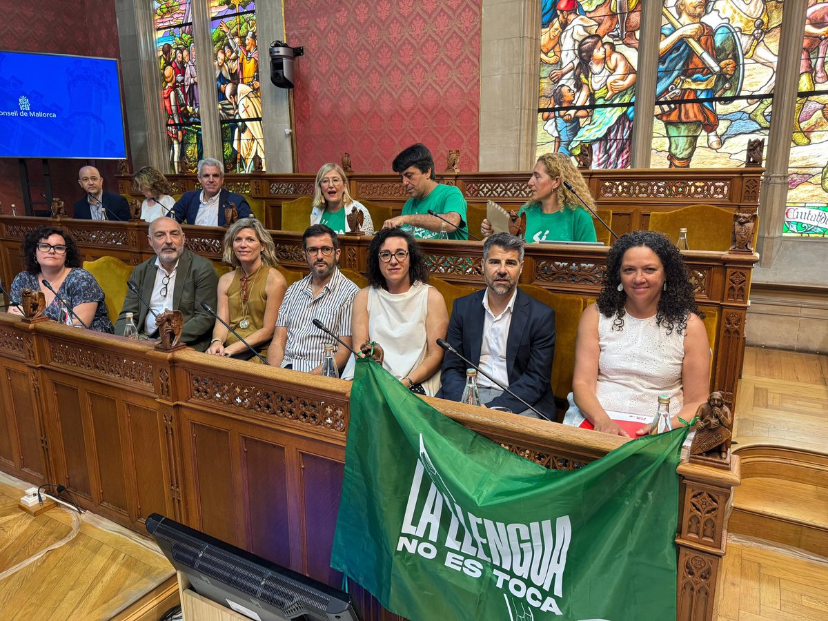 PSIB-PSOE Mallorca (@socialistesdmca) on Twitter photo El <a href="/ConselldeMca/">Consell de Mallorca</a> insta al Govern a posar en marxa un pla urgent per fer front a la saturació, amb el reforç de les línies d’autobús del TIB amb més demanda.
<a href="/CatalinaClader1/">Catalina Cladera i Crespí</a>
<a href="/jdejuanmartin/">Javier de Juan/❤️</a>
<a href="/BeaGamundi_83/">Bea Gamundí Molina</a>
psib-psoe.org/mallorca/el-co… El <a href="/ConselldeMca/">Consell de Mallorca</a> insta al Govern a posar en marxa un pla urgent per fer front a la saturació, amb el reforç de les línies d’autobús del TIB amb més demanda.
<a href="/CatalinaClader1/">Catalina Cladera i Crespí</a>
<a href="/jdejuanmartin/">Javier de Juan/❤️</a>
<a href="/BeaGamundi_83/">Bea Gamundí Molina</a>
psib-psoe.org/mallorca/el-co…