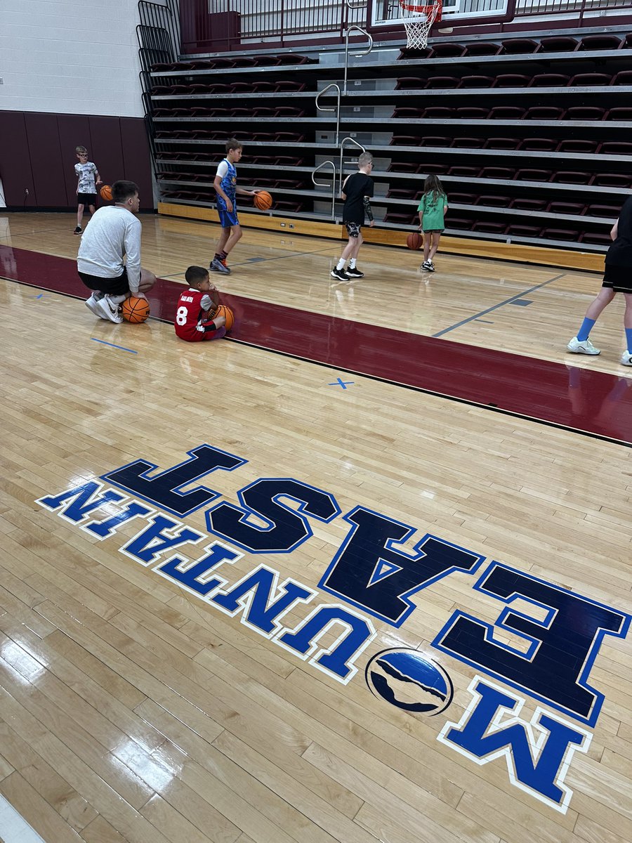 James Long (@coachjameslong) on Twitter photo A great camp as always when run by <a href="/CoachPSturm/">Payton Sturm</a> — Thank you to everyone who came out!
#BTTY #CARES 🟡🦅 A great camp as always when run by <a href="/CoachPSturm/">Payton Sturm</a> — Thank you to everyone who came out!
#BTTY #CARES 🟡🦅