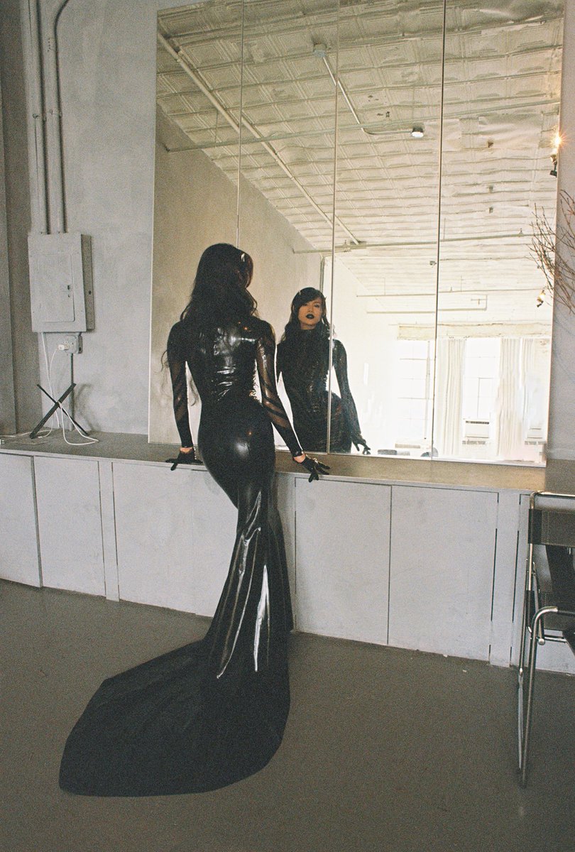 catdelalune's tweet image. A cute interview with Bright & Tight 💋
brightandtight.myportfolio.com/cat-de-la-lune
Ph: Catalina Pinotti