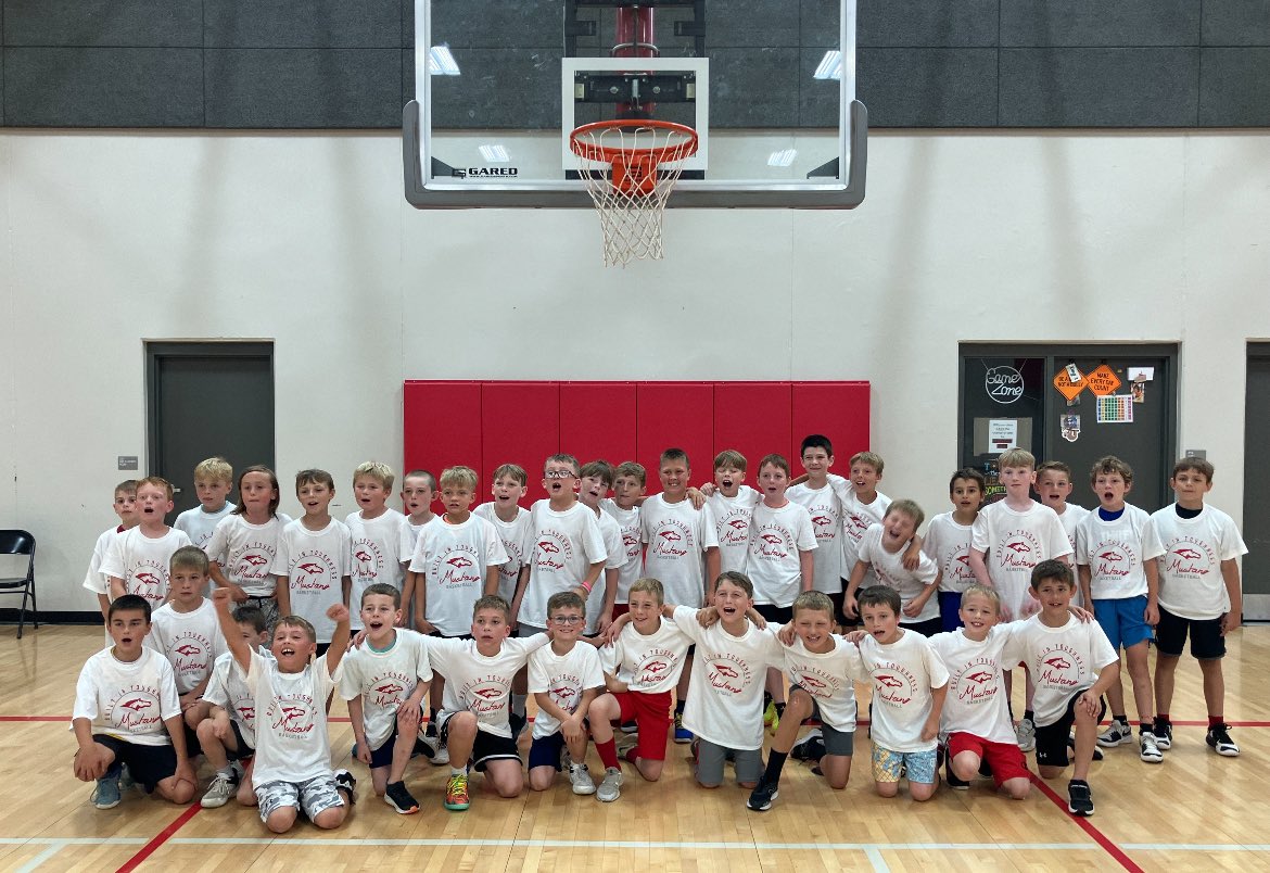 3rd/4th grade Mustang Skills camp!  These Mustangs brought the juice this week 🏀🐴👏