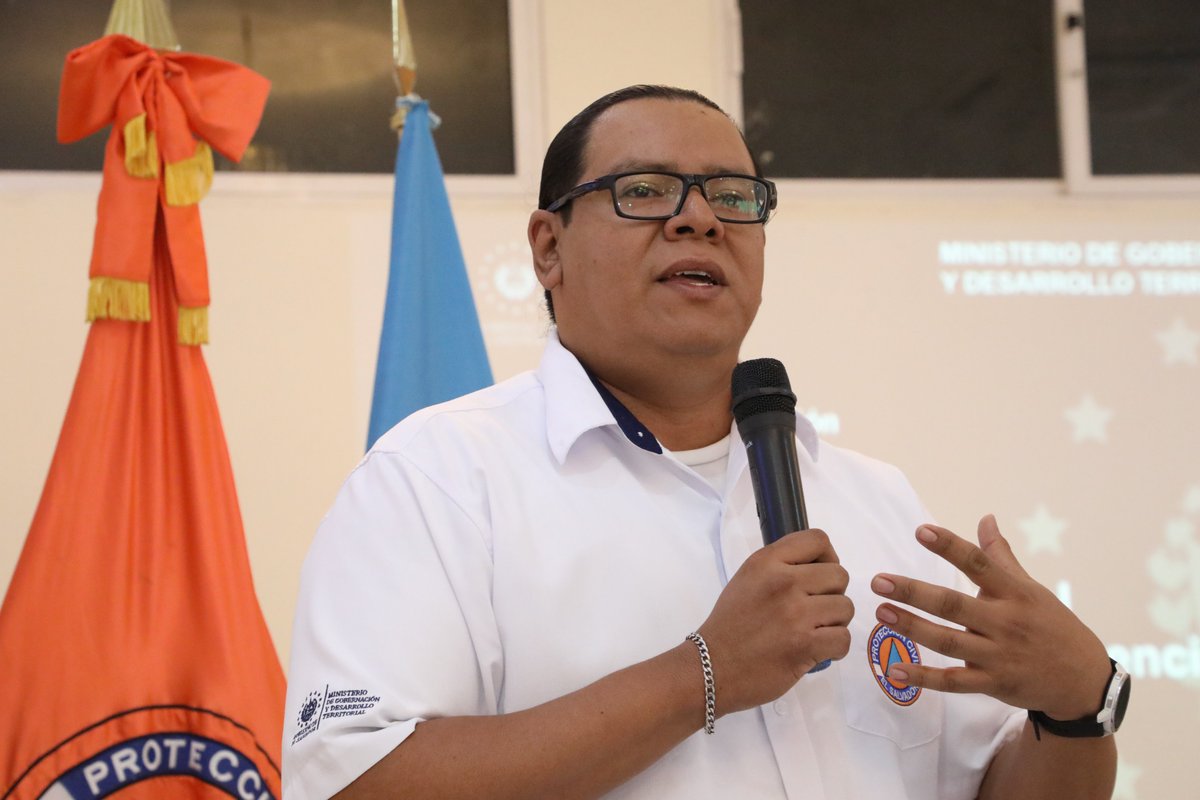 WFP_SV's tweet image. ¡La preparación salva vidas! 🚨🌾

Hoy, junto a @PROCIVILSV y @FAOElSalvador, presentamos el Plan Nacional de Contingencia ante Sequía 🌱

Una herramienta para fortalecer la preparación del país y proteger los medios de vida y la seguridad alimentaria ante las sequías.
