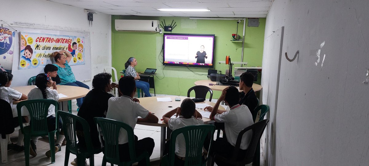 VERONICA TAMARA MARTINEZ. MI BOLSILLO PEDAGÓGICO. tweet media