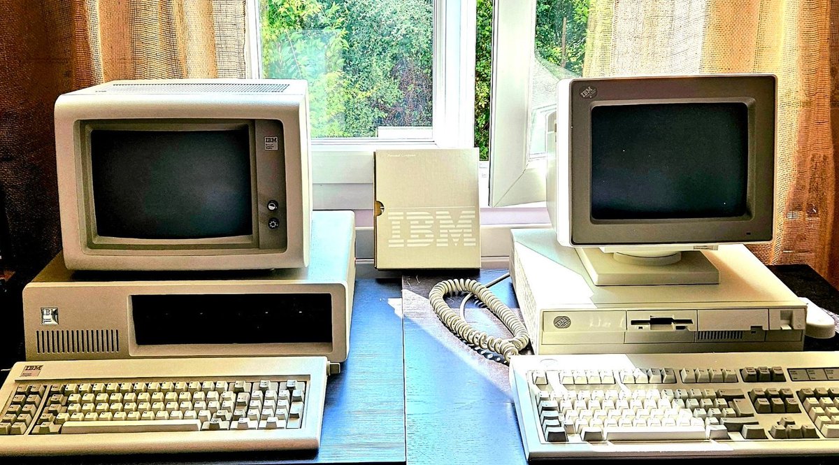 "Super IBM Bros."
Unfortunately, elder brother on the left won't power up, needs fixing