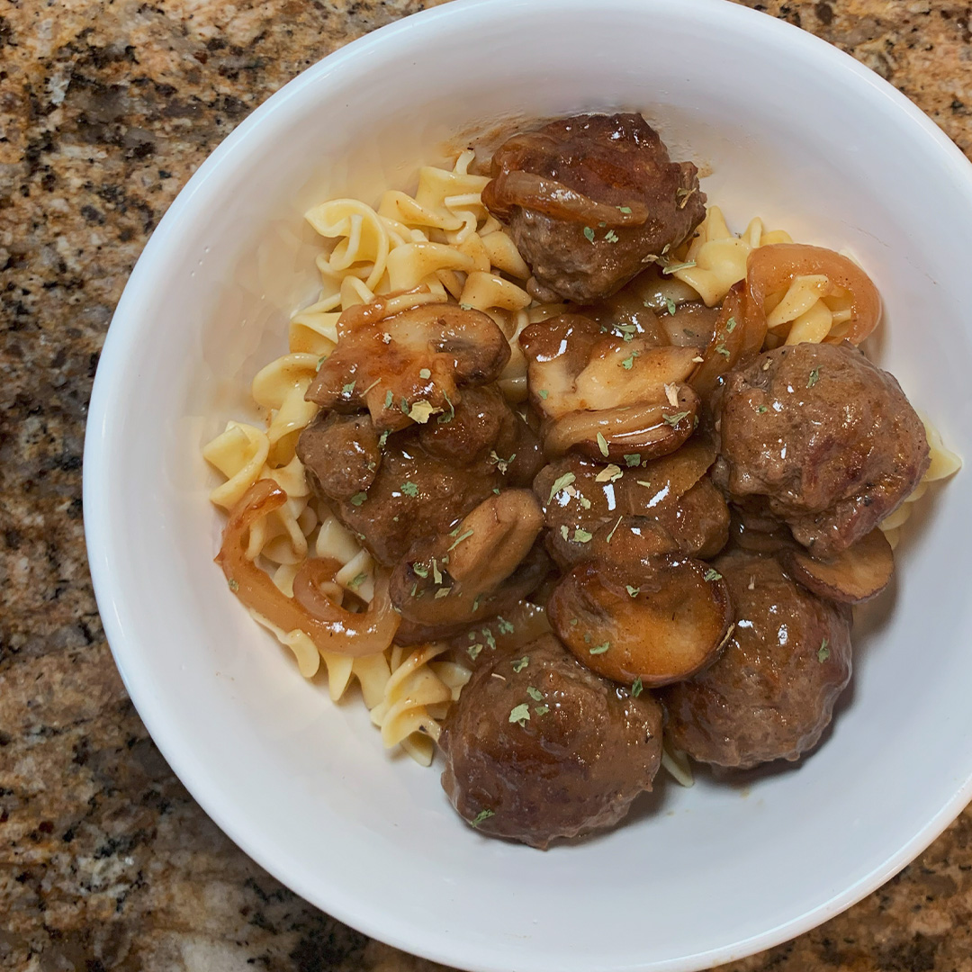 Make dinner easy &amp; impressive 👏

The Steakhouse Blend is pre-seasoned with bold flavors like onion &amp; garlic. Perfect for effortless, flavorful meatballs.

Ditch the spice rack &amp; get cooking. No extra spices needed! 😉

#schweidandsons #thesteakhouseblend #ditchthespicerack