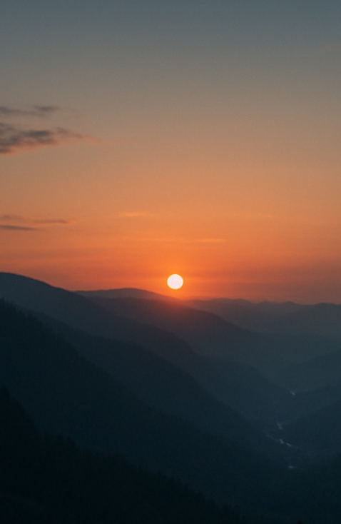 Boondocks_space's tweet photo. 🌲 You don’t need a city skyline to feel alive. 
Sometimes all you need is a trail and the sound of wind through the trees at sunset.

We’re not escaping the world — we’re building a new one.

#Boondocks
📍 https://t.co/3WMohffI7K
🌀 Subscribe to our newsletter. https://t.co/z0B7fUiwBm