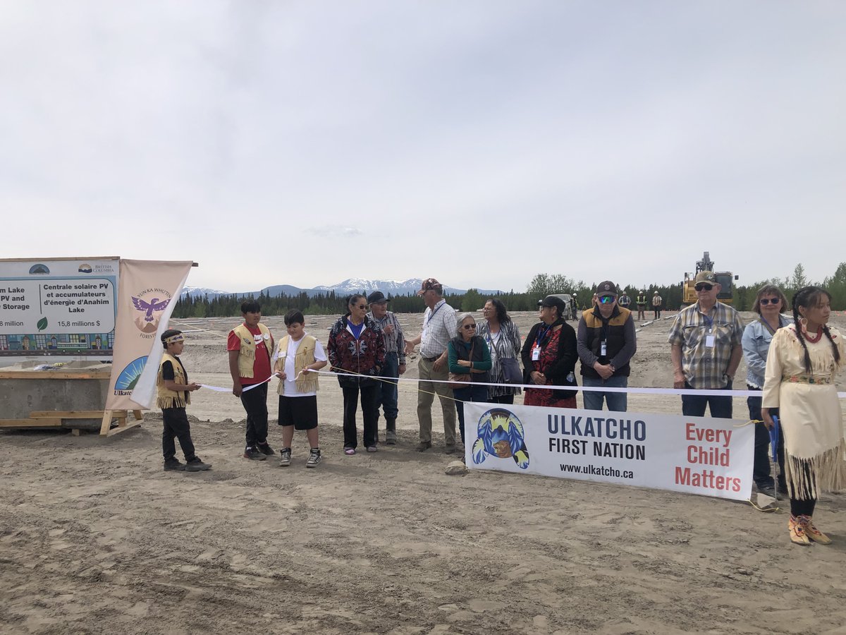 CFNGBI's tweet image. On June 11, the Ulkatcho First Nation held a traditional groundbreaking ceremony to launch the largest off-grid #solarpower project in the country! Melissa Cahoose, Ulkatcho #ClimateAction Coordinator, was joined by CFN reps plus many other partners. Learn more:…