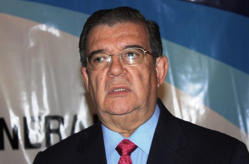 El Comité Olímpico de Chile lamenta el sensible fallecimiento de Alberto Ferrer Vargas, histórico secretario del Comité Olímpico de Colombia y figura clave del movimiento olímpico colombiano.

Acompañamos a sus familiares y amigos en este difícil momento.

Que descanse en paz 🕊️.