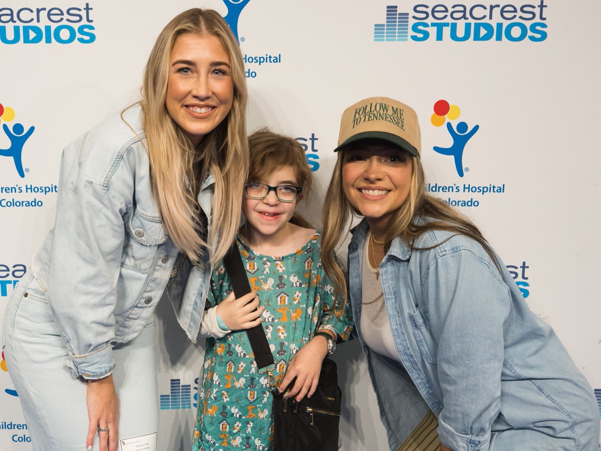 Ryan Seacrest Foundation tweet media