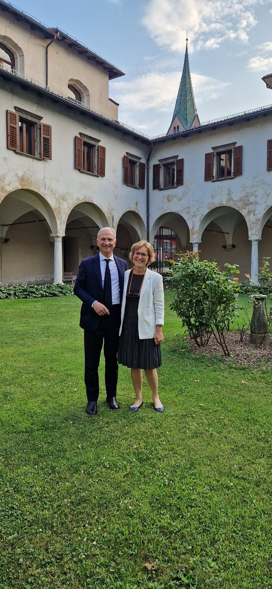 📍 Trento | Steering Group meeting of the OECD Trento Centre for Local Development.

Ambassador Sabbatucci took part in the discussions, highlighting the Centre’s role as an international centre of excellence on local development issues.

Thanks to its work, Trento is home to one