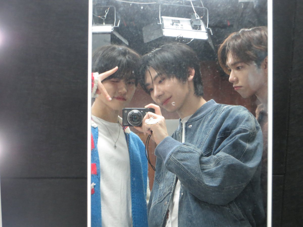 haneulz archive tweet media