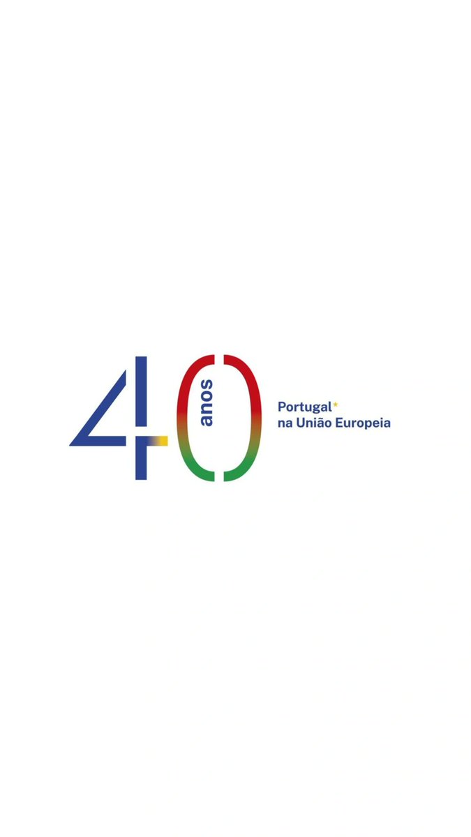 AEMAS_EPAS__'s tweet photo. Para assinalar o dia de hoje - a 40 anos de 🇵🇹 do Tratado de Adesão à então CEE, a turma dos embaixadores benjamins construiu uma roda informativa  com os momentos fulcrais relativos a estas 4 décadas. Esta atividade foi desenvolvida nas aulas de EV e Cidadania e desenvolvimento https://t.co/fkez3PSYYk