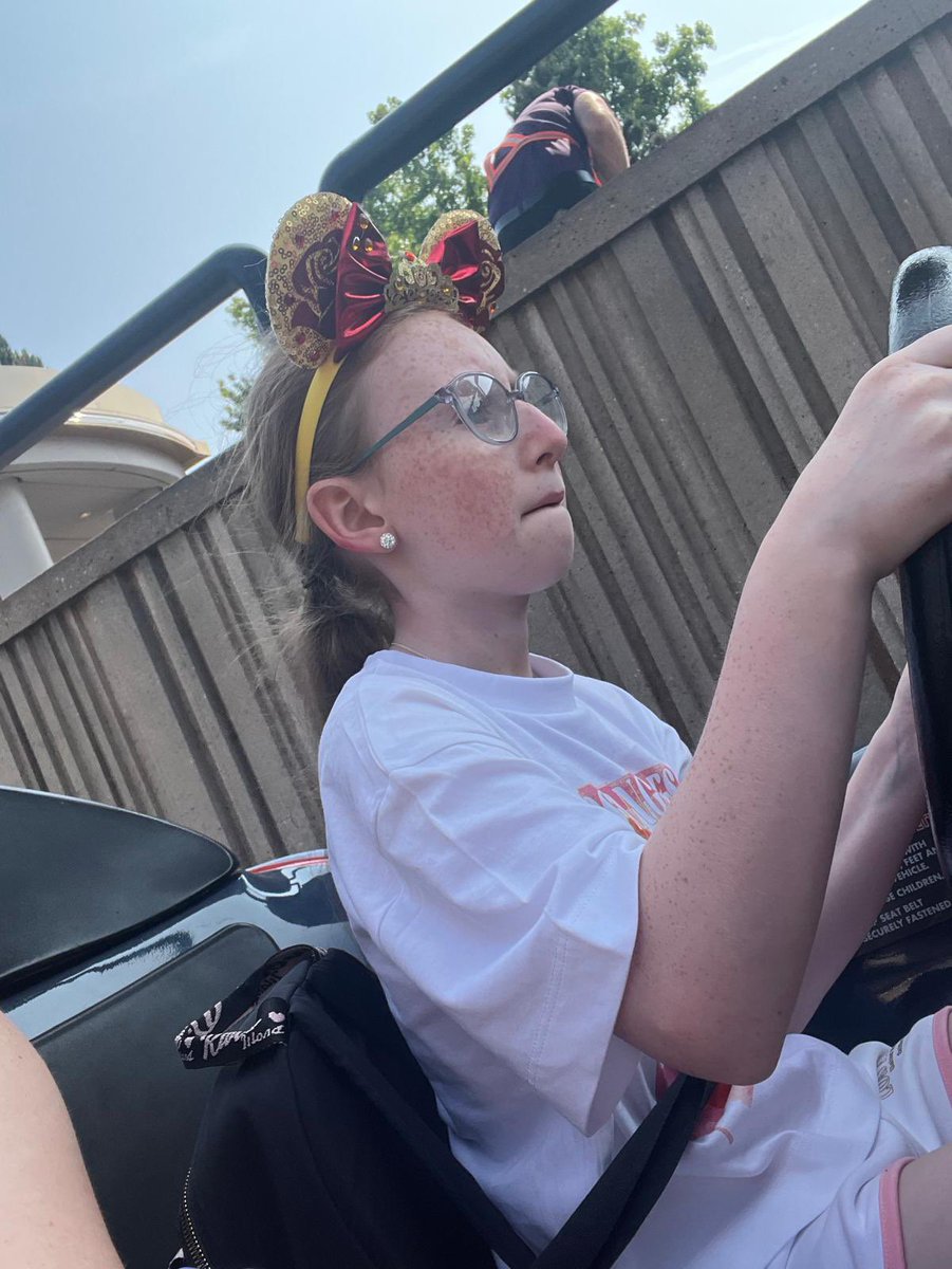 Sara Mitchell tweet media