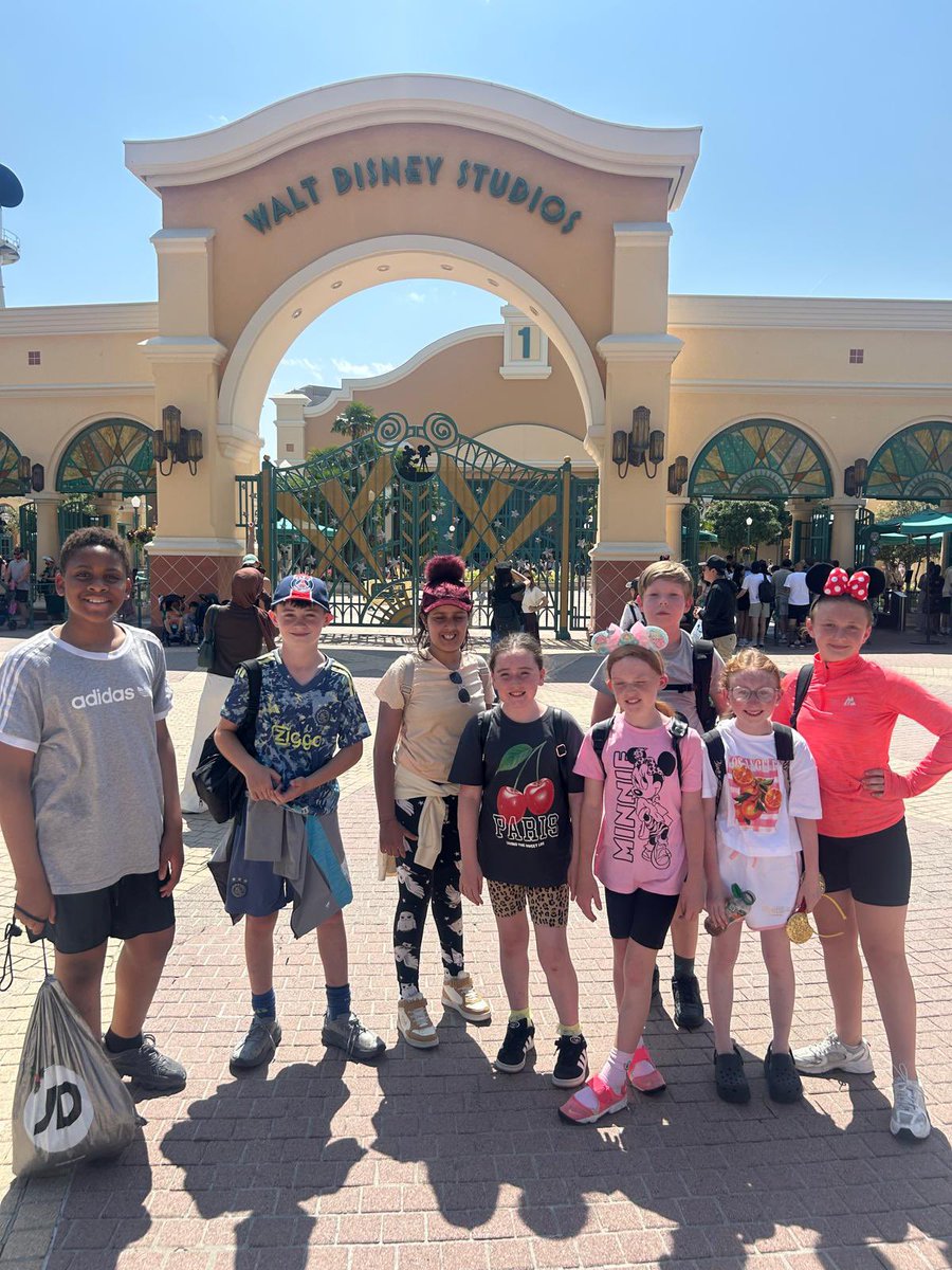 What an amazing day the children have had at Disneyland Paris today - magical memories made! <a href="/NewParkPrimary/">New Park Primary School</a> <a href="/NewparkPCM/">Rob Povey</a>