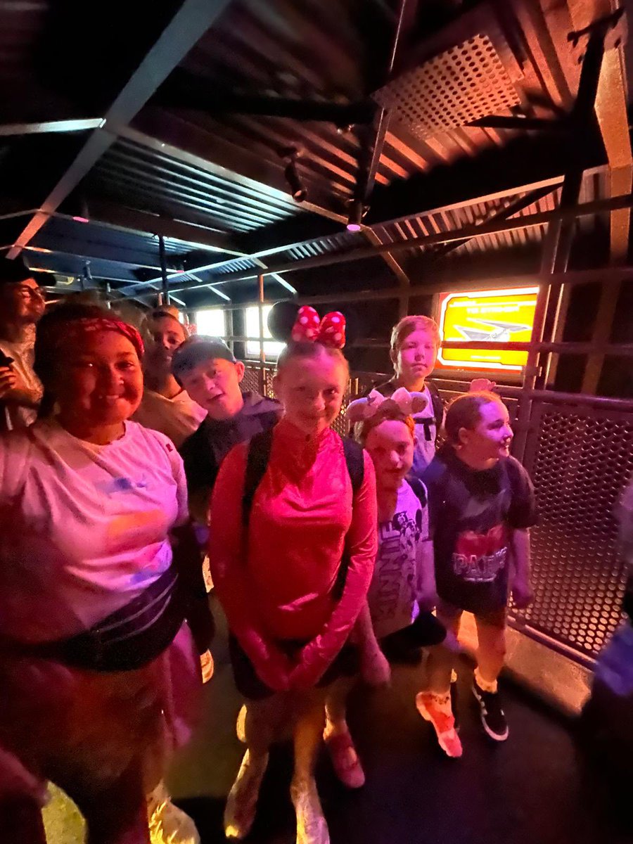 What an amazing day the children have had at Disneyland Paris today - magical memories made! <a href="/NewParkPrimary/">New Park Primary School</a> <a href="/NewparkPCM/">Rob Povey</a>