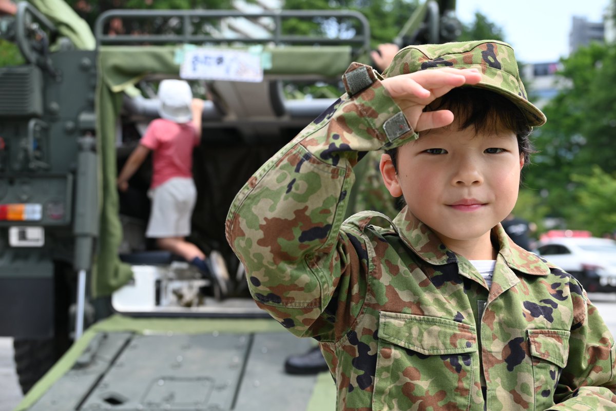 TagajoGSDFpr's tweet image. #第22即応機動連隊 は6月8日(日)に西公園お花見広場で行われた「 第38回 杜の都 Kids ウォークラリー」において、96式装輪装甲車及び偵察用オートバイの展示に協力しました。