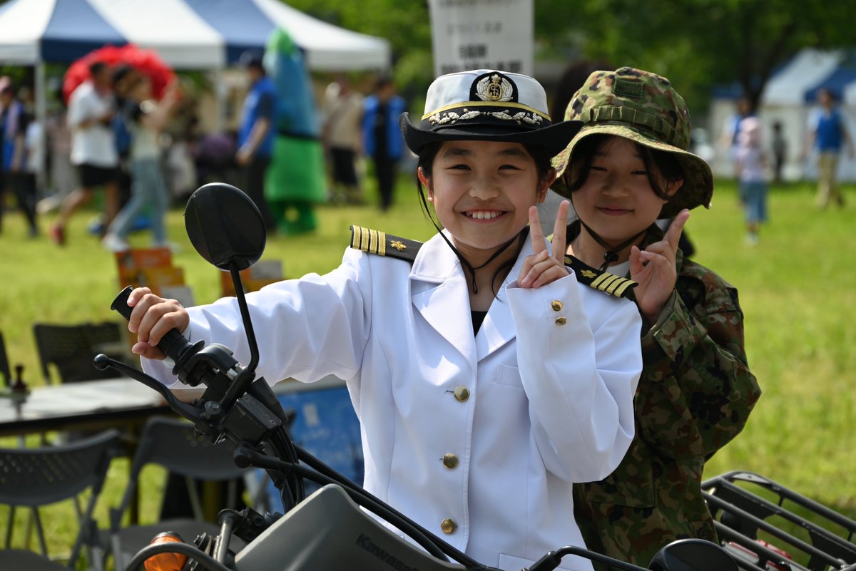 TagajoGSDFpr's tweet image. #第22即応機動連隊 は6月8日(日)に西公園お花見広場で行われた「 第38回 杜の都 Kids ウォークラリー」において、96式装輪装甲車及び偵察用オートバイの展示に協力しました。
