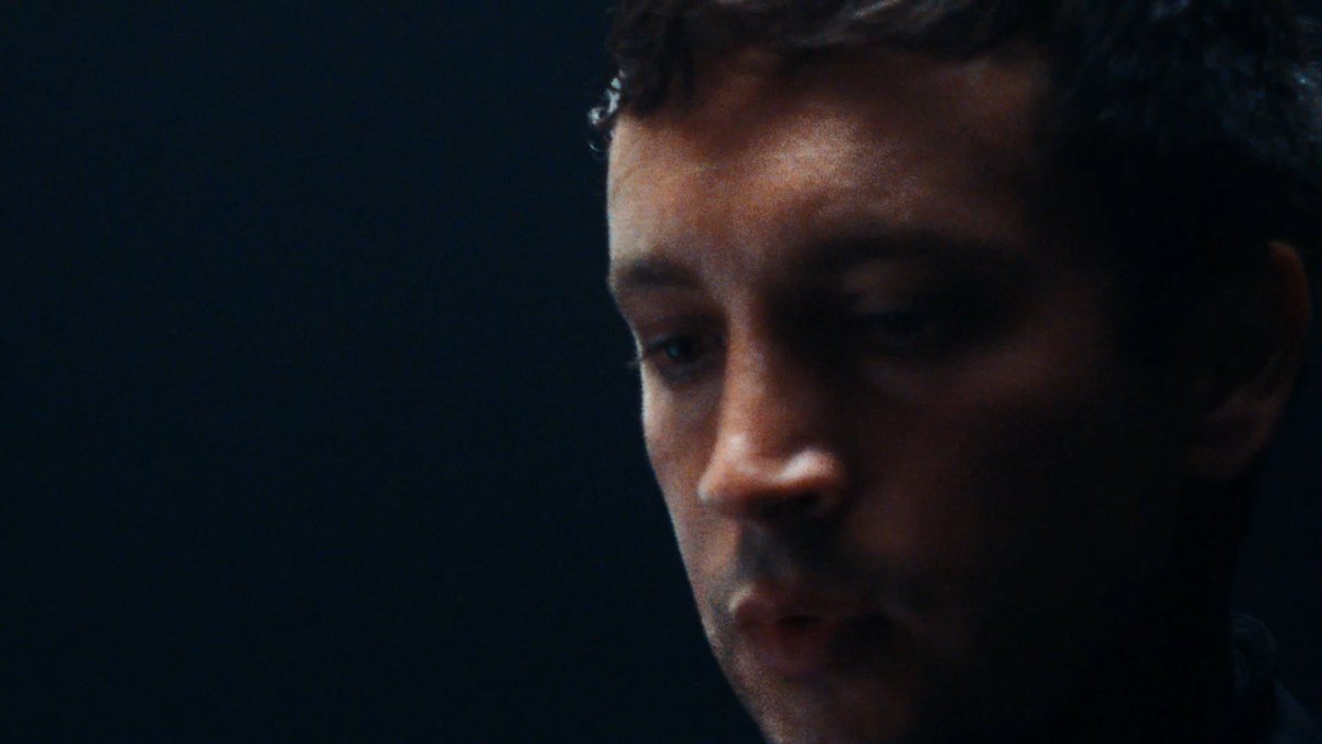 _blurredout_ tweet picture