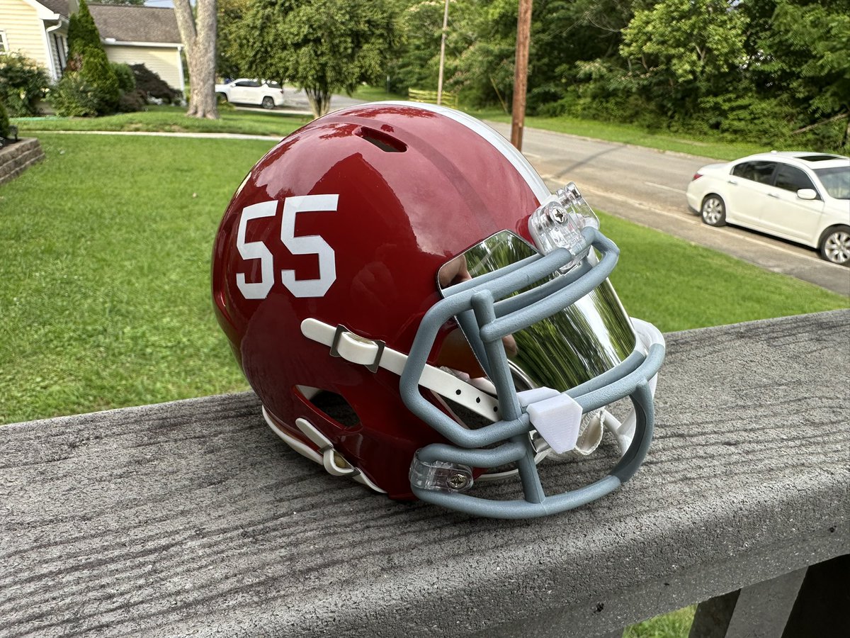 GarrettWhitford's tweet image. I give you, The Rivalry Series!  Figured the 3rd Saturday in October was a good start.  @AlabamaFTBL @Vol_Football #makingminihelmets #minihelmetcollection