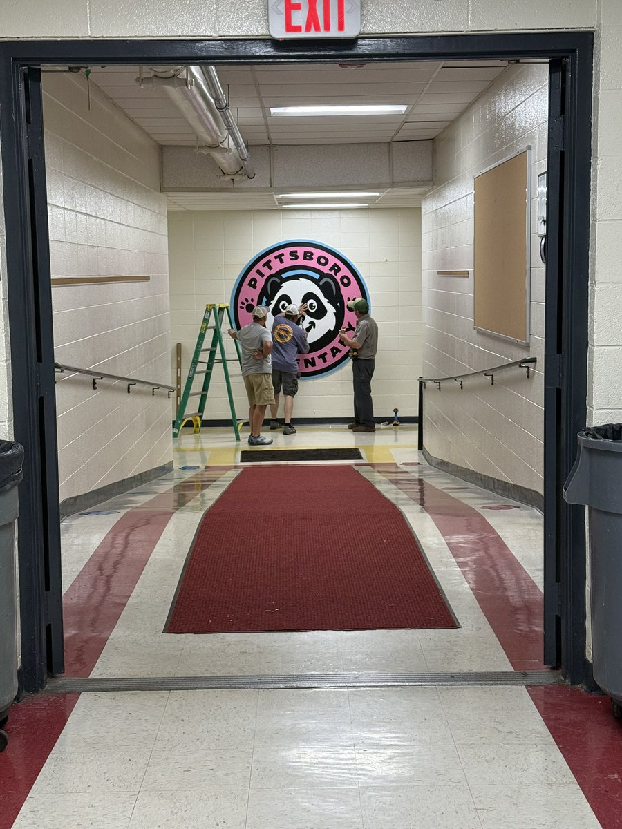 MrWatson06's tweet photo. Love love love our new school logo that’s installed and the table top. Thank you Tammy Johnson and @PittsboroPTA. #OurPES https://t.co/PfU5bAqgmB