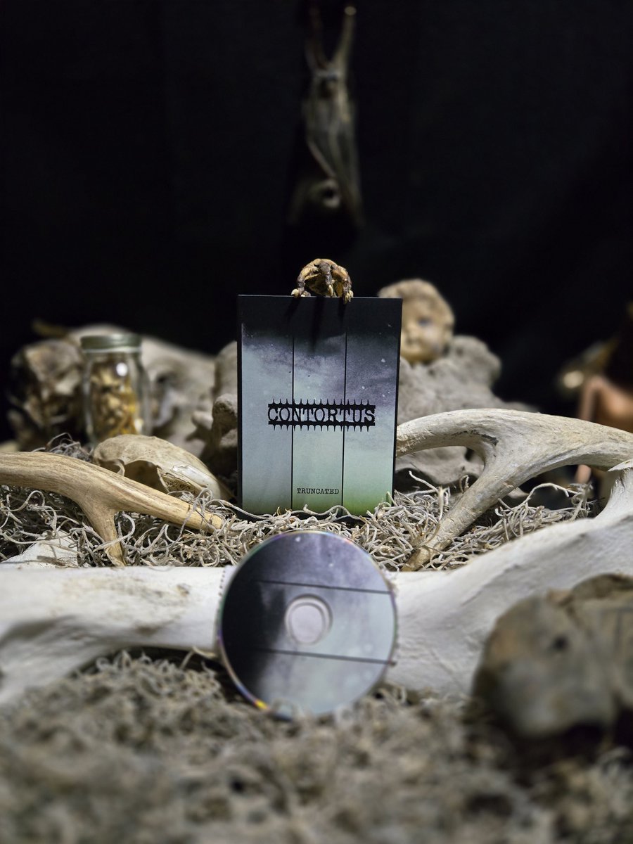 b_a_j0n3s's tweet image. A killer release from the one and only Freak Animal records 

Contortous 
Truncated 
#powerelectronics 
#harshnoise
#compactdisk
#minicd