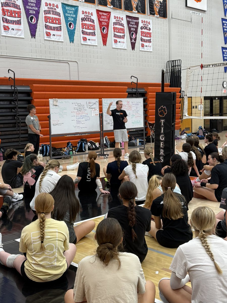 Valley Volleyball (@wdmvalleyvb) on Twitter photo Big week <a href="/vhstigers/">Valley High School Athletics and Activities</a> volleyball camps! Over 130 campers getting reps and getting better! Big week <a href="/vhstigers/">Valley High School Athletics and Activities</a> volleyball camps! Over 130 campers getting reps and getting better!