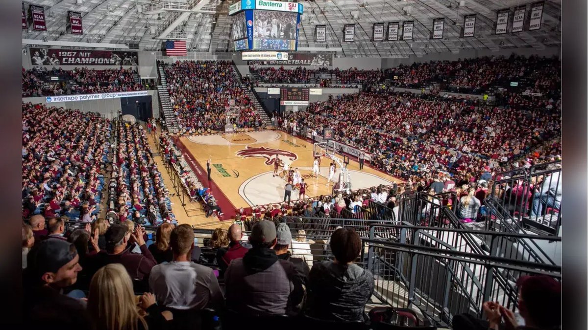 After a great conversation with coach Nagy and the rest of the staff , I am truly blessed to receive my first Division l offer from <a href="/SIU_Basketball/">Saluki Basketball</a>  
#AGTG