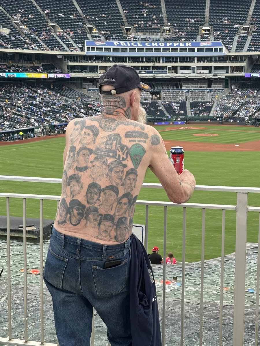 Unbelievable baseball guy in Kansas City tonight to cheer on his Yanks <a href="/barstoolsports/">Barstool Sports</a> <a href="/BarstoolBigCat/">Big Cat</a>