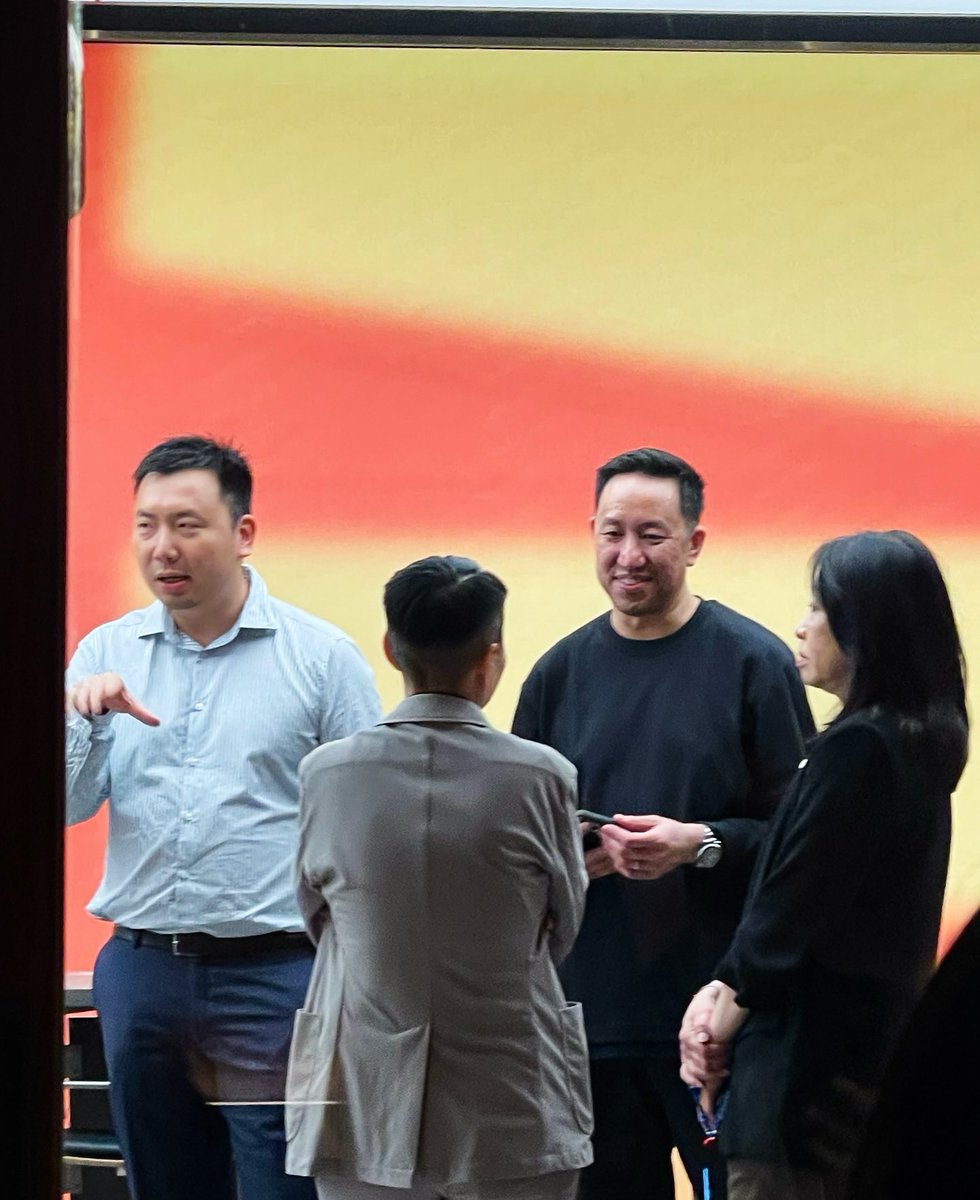 More happy snaps with our friends and client <a href="/HongMcdonalds/">McDonalds Hong Kong</a> at their newly relaunched Admiralty restaurant #mcdonaldsHK