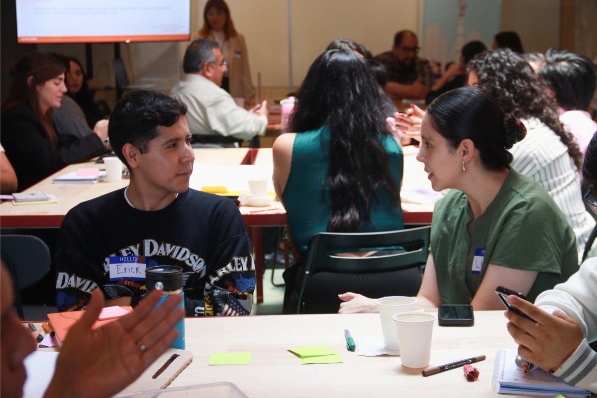 🌟 ¡Gracias por ser parte de esta experiencia de aprendizaje colaborativo! 🌟

🧑🏻‍🏫Hoy se realizó el Taller de Monitoreo y Evaluación: Aprende a simplificar el monitoreo y mejorar nuestro impacto, un espacio enriquecedor que nos permitió reflexionar, compartir herramientas y