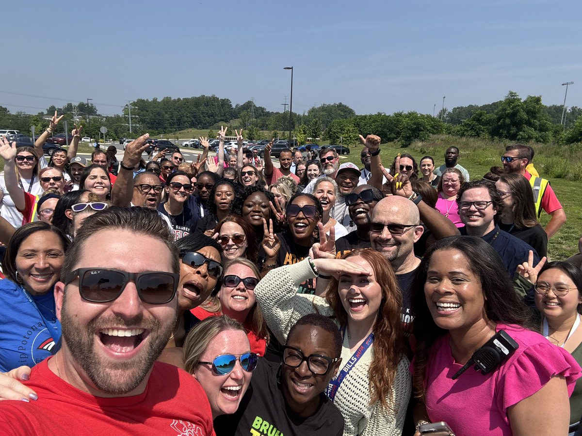 Happy Last Day of School, Potomac Shores! 🤩

Another amazing year of learning, growing &amp; achieving has come to a close. Thank you to our incredible students, staff &amp; families for making this year unforgettable. 

Wishing everyone a safe, restful, and fun-filled summer ☀️