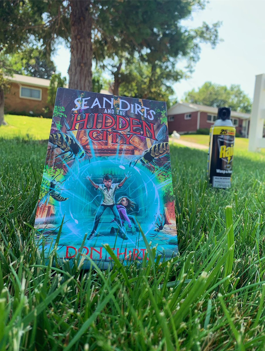 DonShirts's tweet image. Get it?
#mglit
#kidsbook 
#summerreading 
#wasps