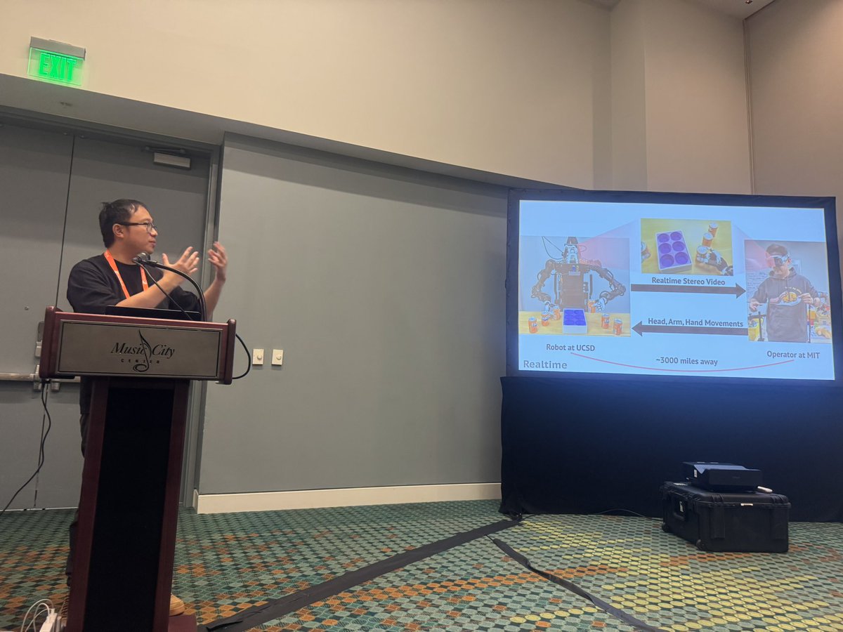 ky_lin0305's tweet image. Fascinating keynote talk from @xiaolonw about modeling humans for humanoid robots at POETs workshop! @CVPR