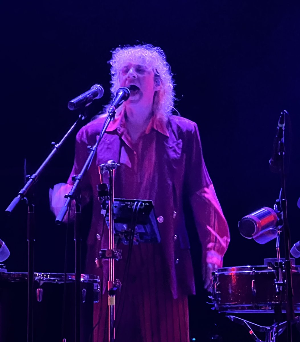 amauerbach's tweet photo. THANK YOU @loudieapp! Absurdly good performance last night from @tuneyards @TheBellwetherLA https://t.co/p3avEyiVbv