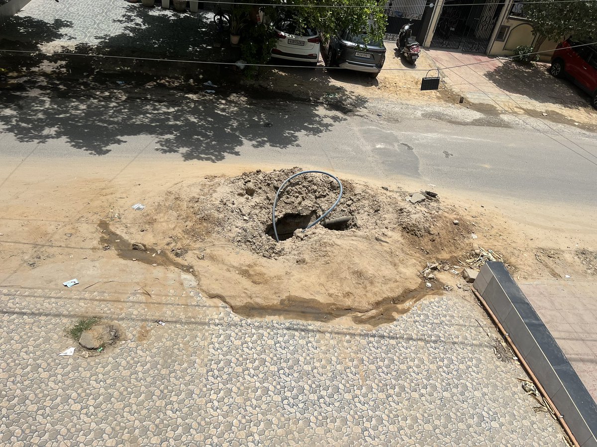 AcForU's tweet photo. @MeraGurgaon @MunCorpGurugram @ceoharyana @ECISVEEP @DC_Gurugram @MukeshSharmaGG Including Sector 46 as well..@HTGurgaon @TOIGurgaon @Gurgaon @MunCorpGurugram https://t.co/eGrRwb8D0J