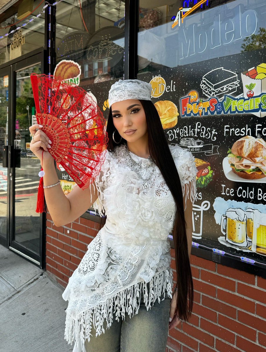 My new song “Pretty Please” drops TONIGHT💕+ Music video tomorrow 8am EST🍦